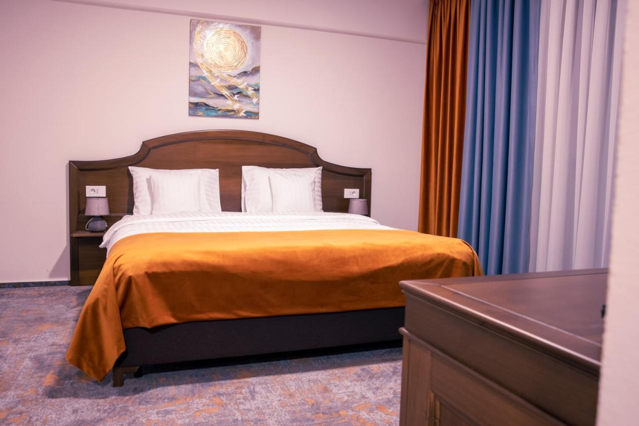 Hotel Aura Unirii Άλμπα Ιούλια Εξωτερικό φωτογραφία
