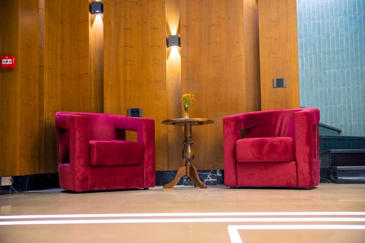 Hotel Aura Unirii Άλμπα Ιούλια Εξωτερικό φωτογραφία