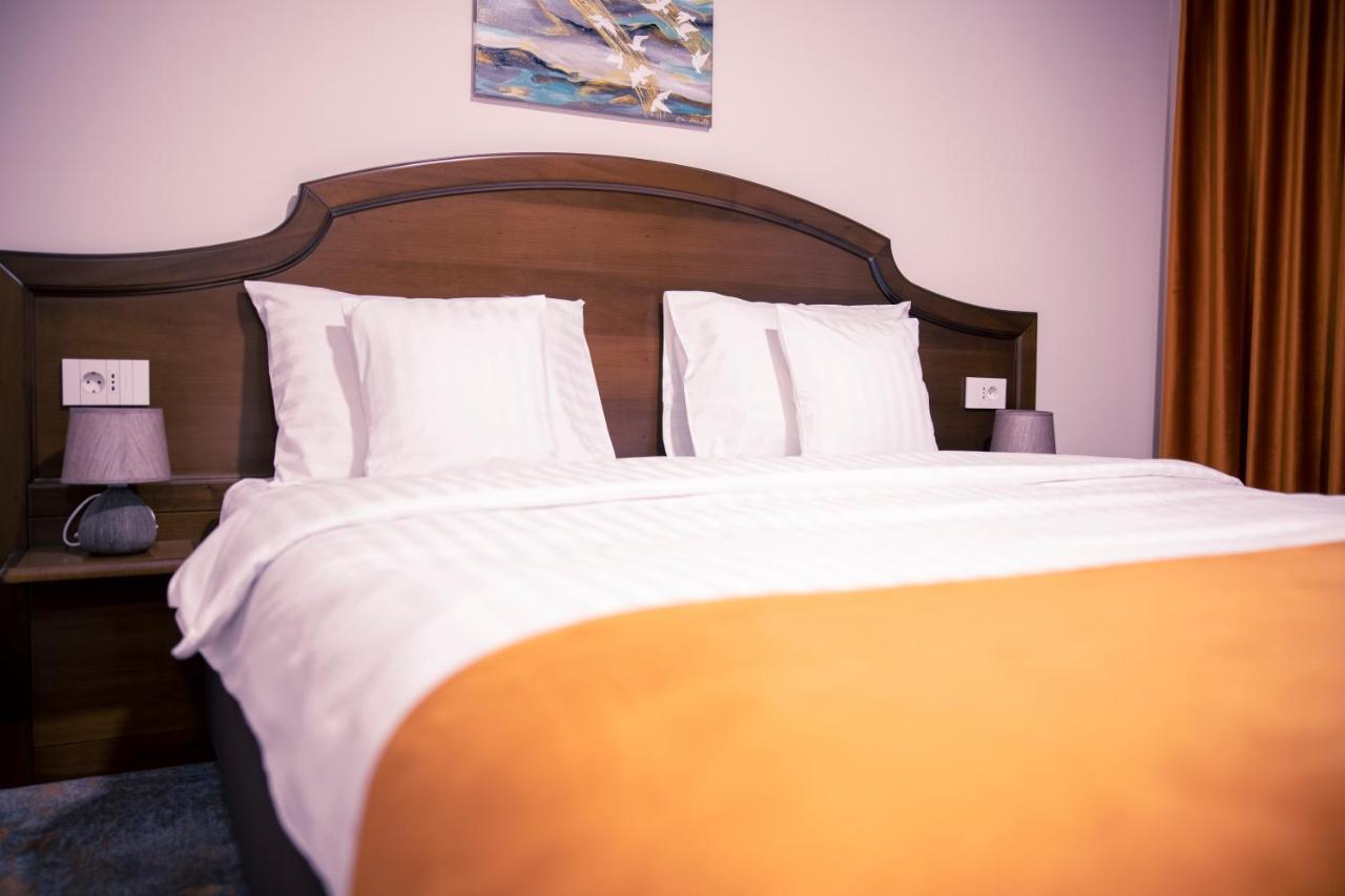 Hotel Aura Unirii Άλμπα Ιούλια Εξωτερικό φωτογραφία