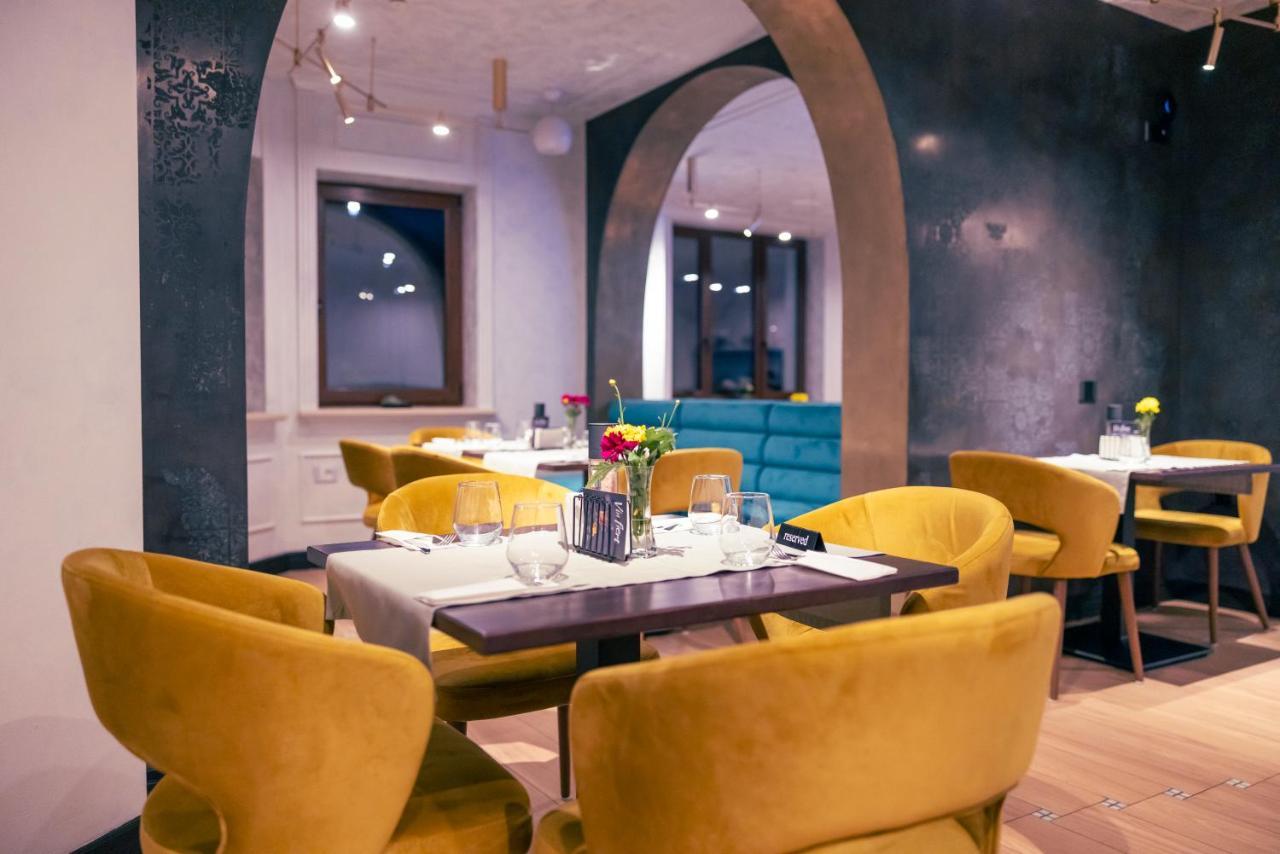 Hotel Aura Unirii Άλμπα Ιούλια Εξωτερικό φωτογραφία